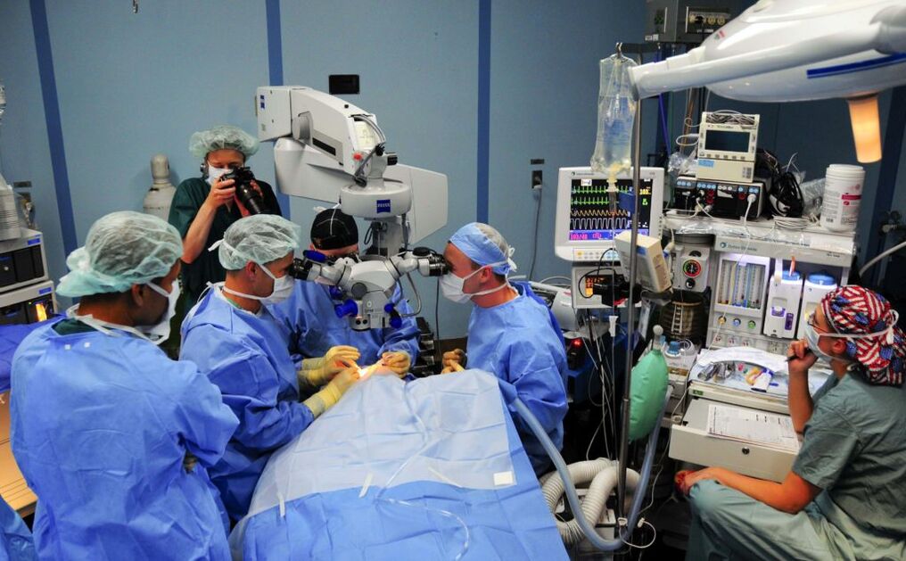 Surgeons for surgery to restore vision
